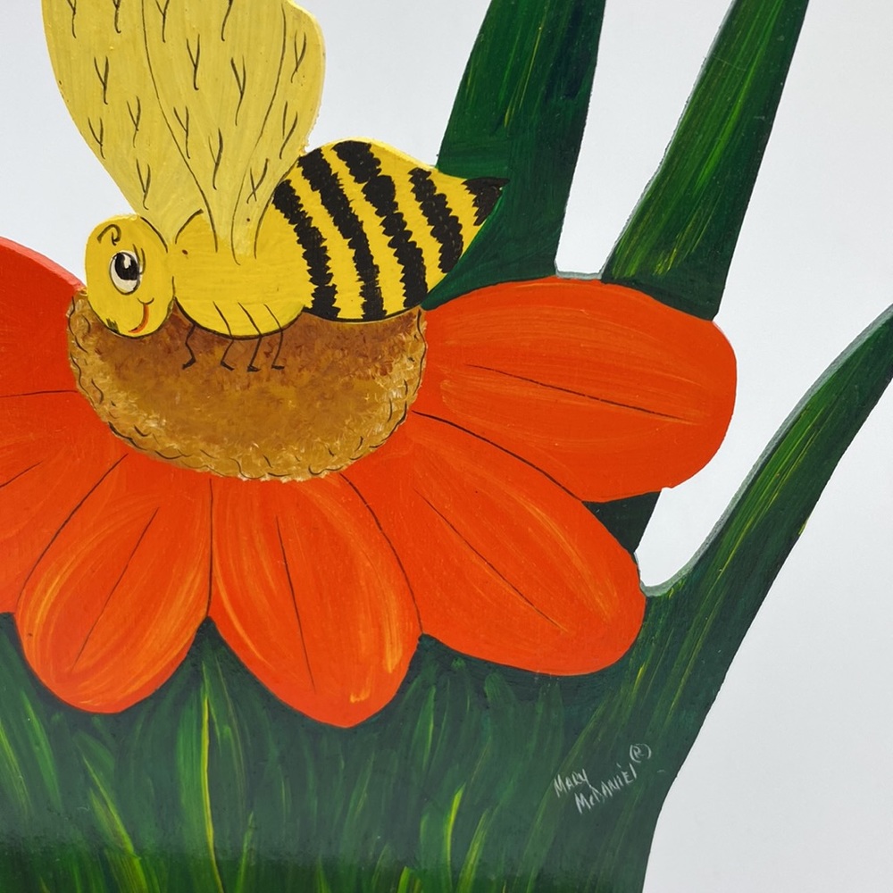 Vintage Honey Bee Flower Wood Art Hand Painted Artist Signed - Picture 2 of 3